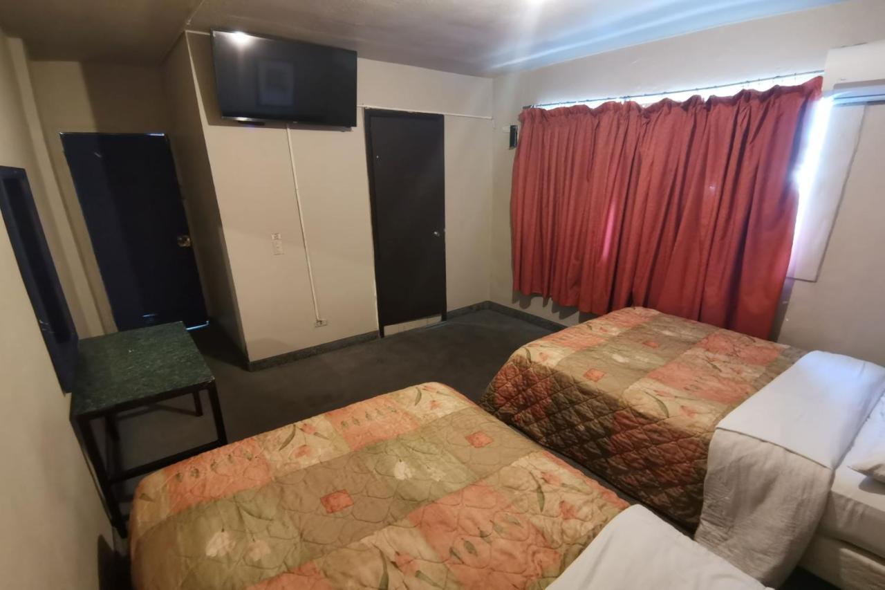 Capital O Hotel Plaza, Μεξικάλι Εξωτερικό φωτογραφία