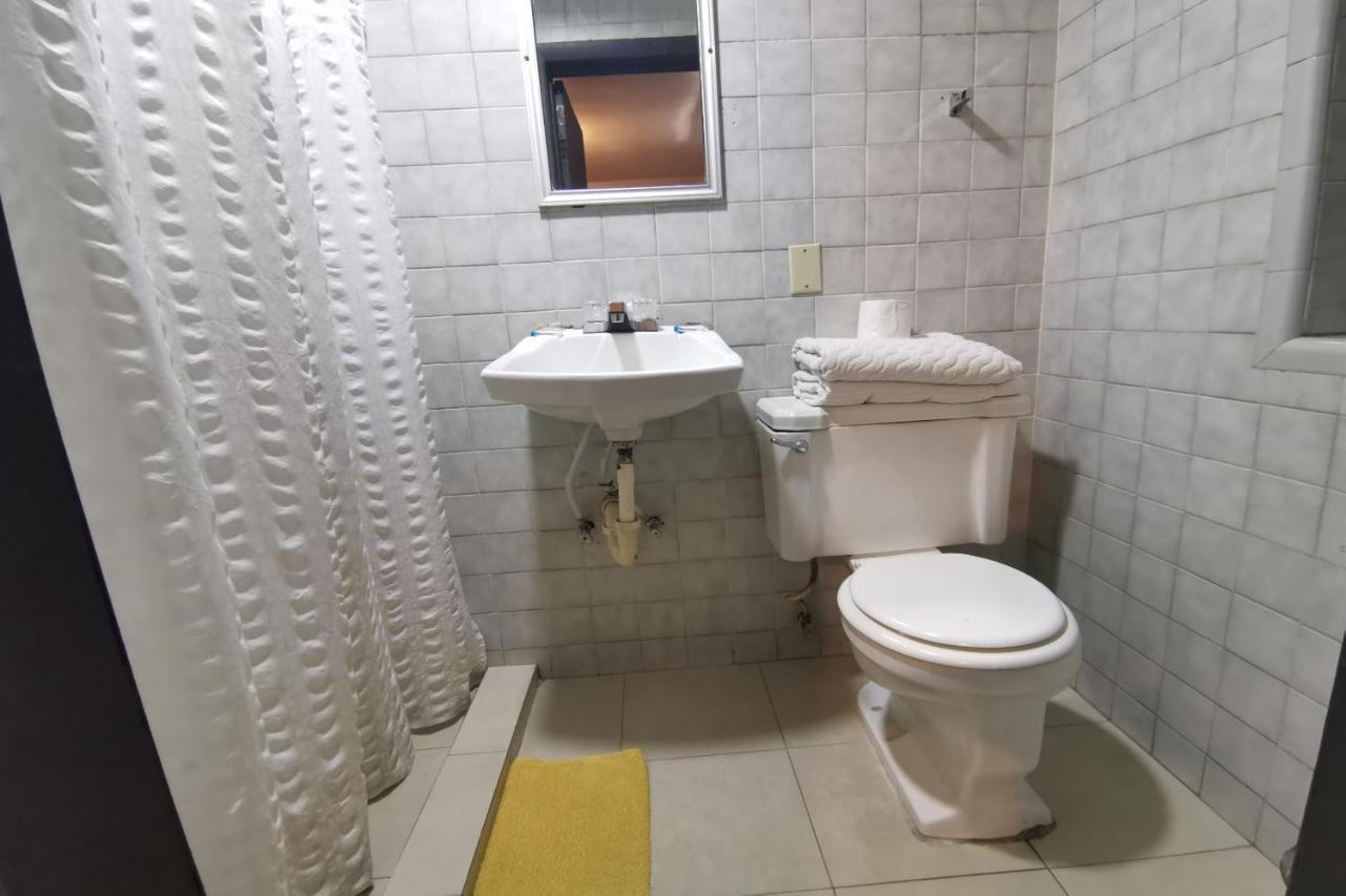 Capital O Hotel Plaza, Μεξικάλι Εξωτερικό φωτογραφία