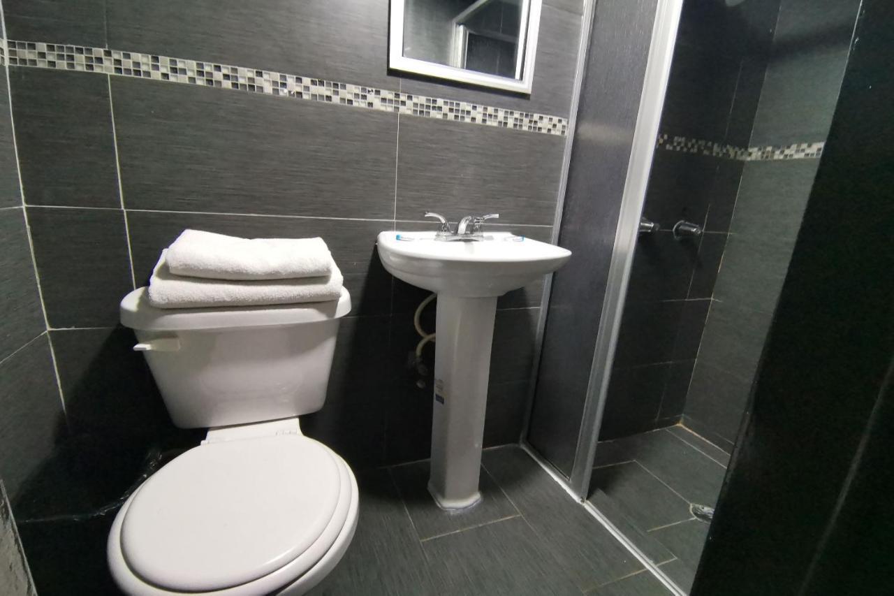 Capital O Hotel Plaza, Μεξικάλι Εξωτερικό φωτογραφία